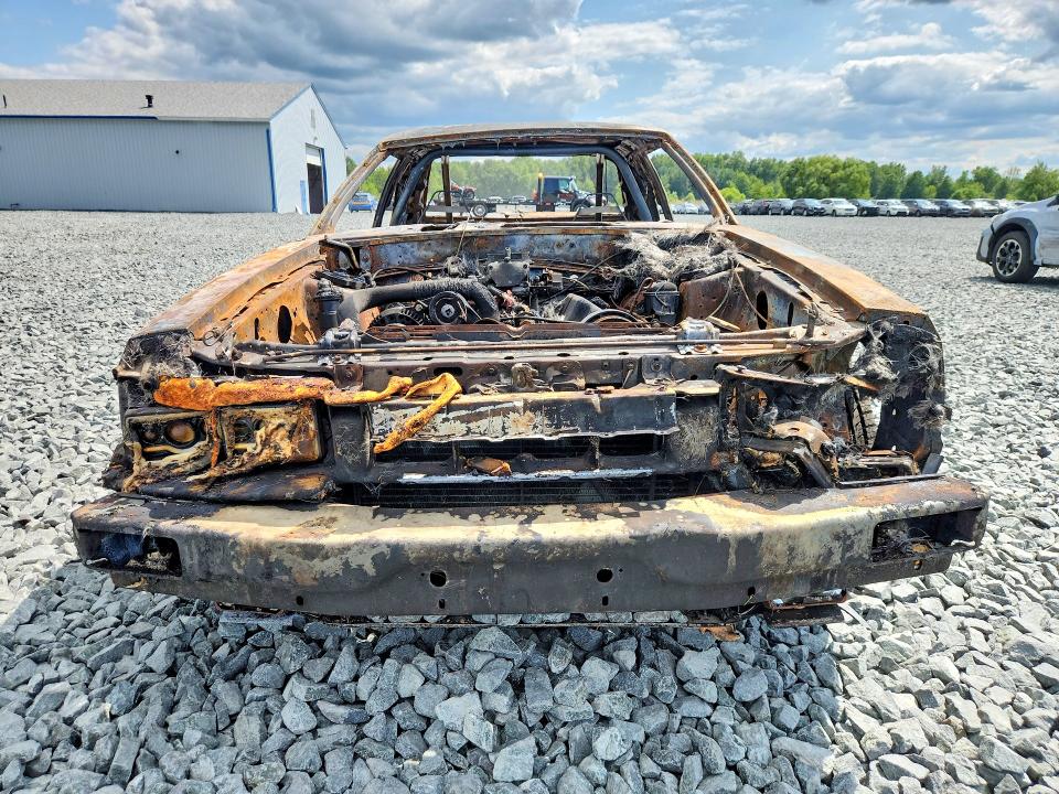 1985 Ford Mustang VIN 1FABP28M8FF182016 COPART salvage auction — BURN, Oh - Bill Of Sale-Parts Only, sold $275 on 2026-08-03 (photo 5)