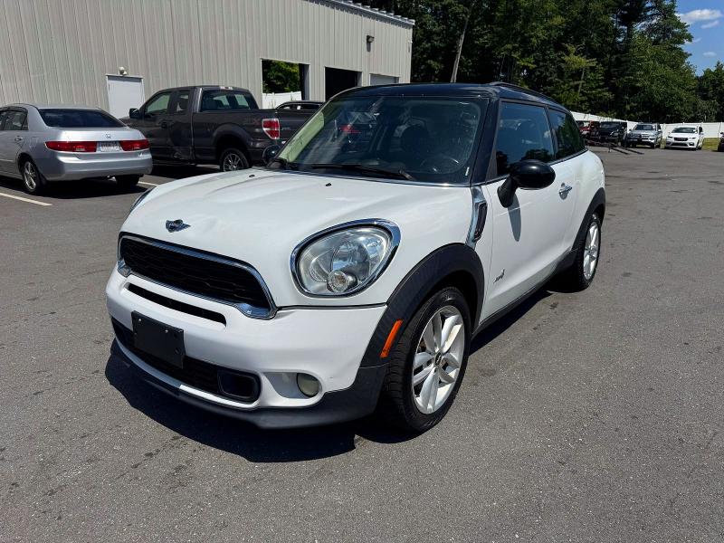 2014 Mini Cooper VIN WMWSS7C57EWN71733 COPART salvage auction — MINOR DENT/SCRATCHES, MA - CERTIFICATE OF TITLE, sold $1,850 on 2026-08-07 (photo 1)