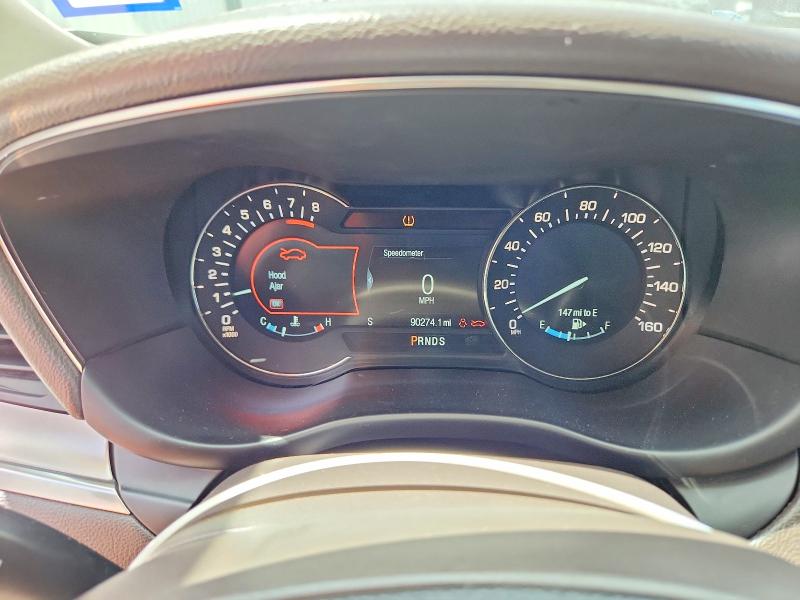 2018 Lincoln Mkc VIN 5LMCJ1C92JUL01706 COPART salvage auction — MINOR DENT/SCRATCHES, Tx - Cert Of Title-Rebuilt Salvage, sold $1,650 on 2026-07-08 (photo 9)