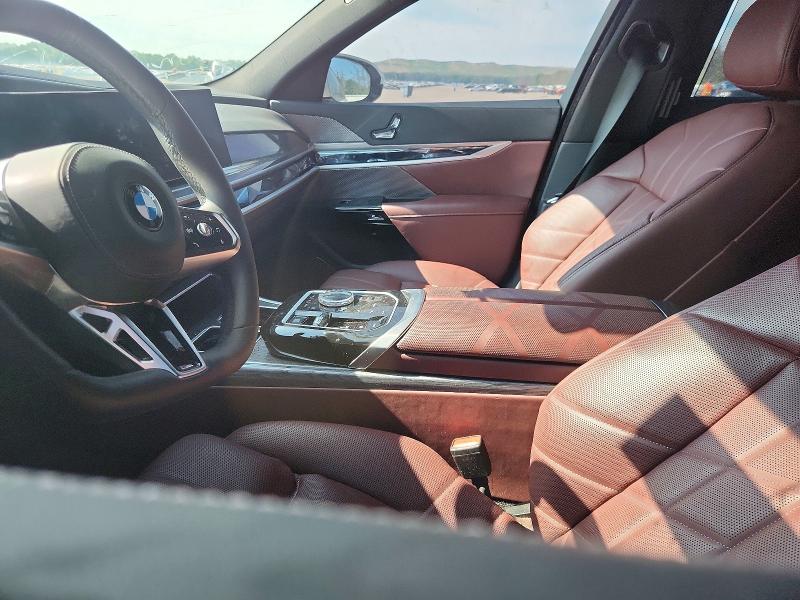 2024 BMW 7er VIN WBA33EJ08RCS63961 COPART salvage auction — VANDALISM, PA - CERT OF SALVAGE-THEFT, sold $28,750 on 2026-07-27 (photo 7)