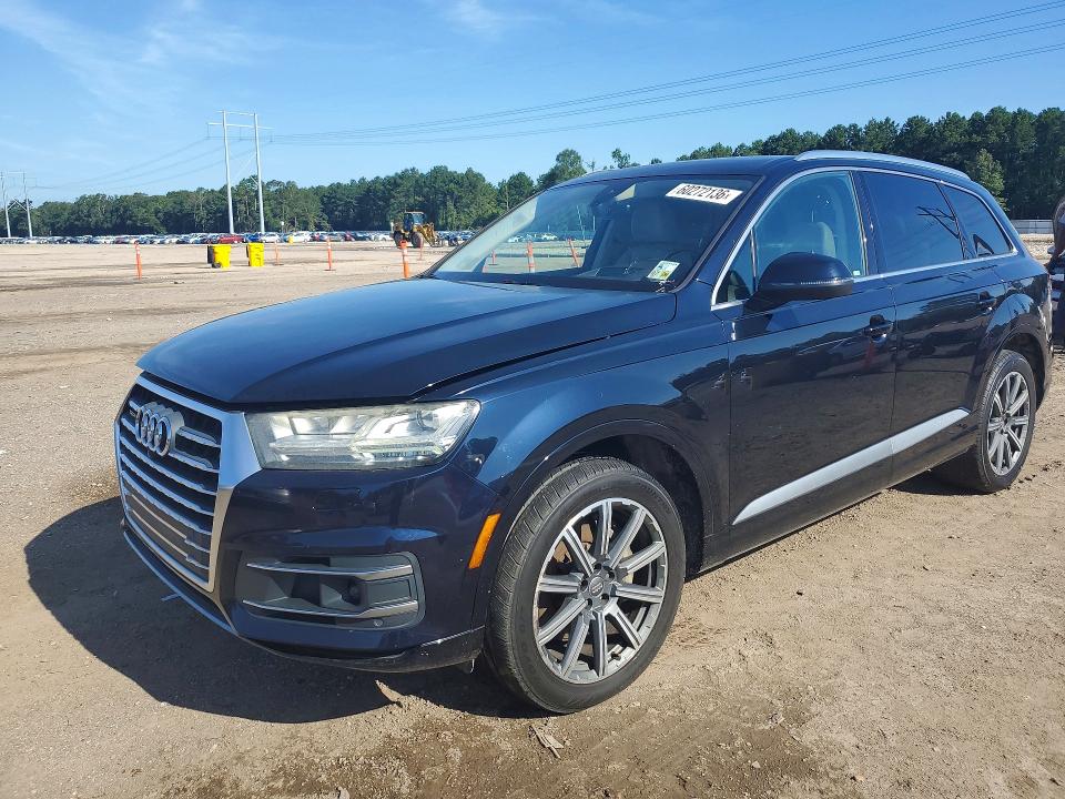 2017 Audi Q7 VIN WA1VAAF77HD057274 COPART salvage auction — MINOR DENT/SCRATCHES, La - Certificate Of Title (P), sold $8,100 on 2026-07-24 (photo 1)
