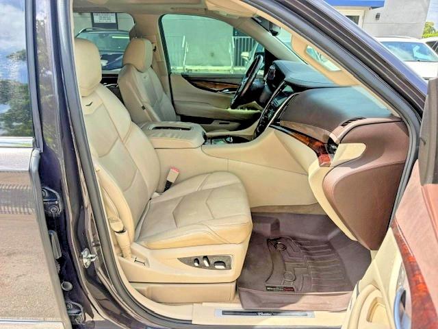 2015 Cadillac Escalade VIN 1GYS4HKJXFR170768 COPART salvage auction — MINOR DENT/SCRATCHES, Fl - Certificate Of Title (P), sold $11,700 on 2026-07-24 (photo 7)