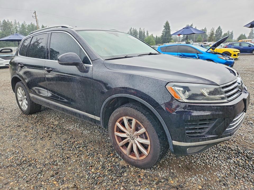 2015 Volkswagen Touareg VIN WVGEP9BP8FD005699 COPART salvage auction — MINOR DENT/SCRATCHES, Wa - Vehicle Cert Of Ownership-Titl, sold $2,350 on 2026-07-28 (photo 4)
