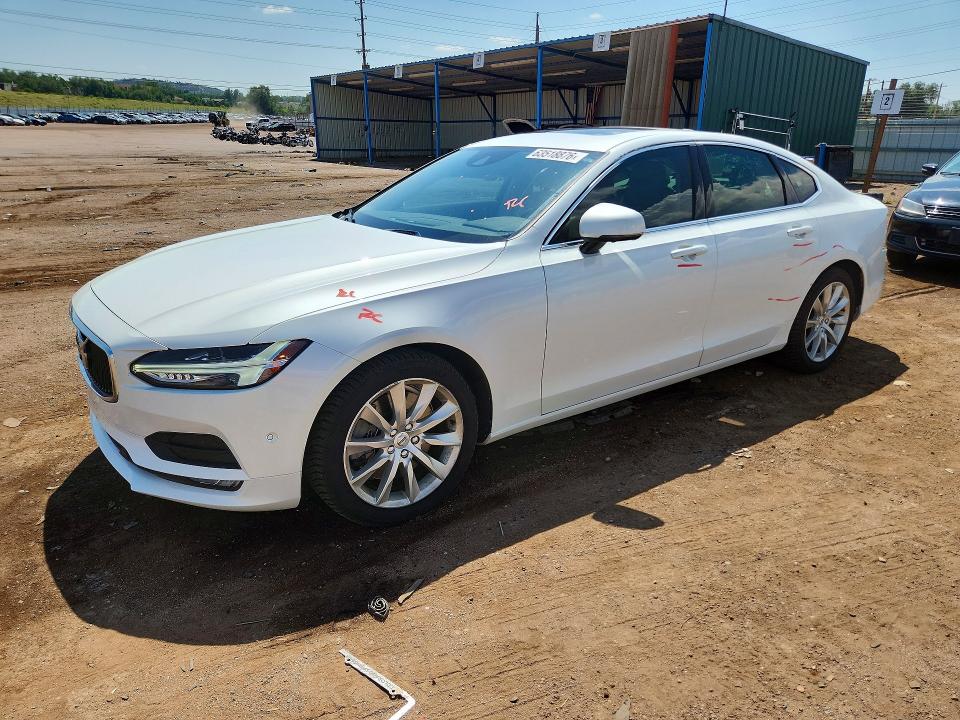 2017 Volvo S90 VIN YV1A22MK0H1011702 — COPART salvage auction photo