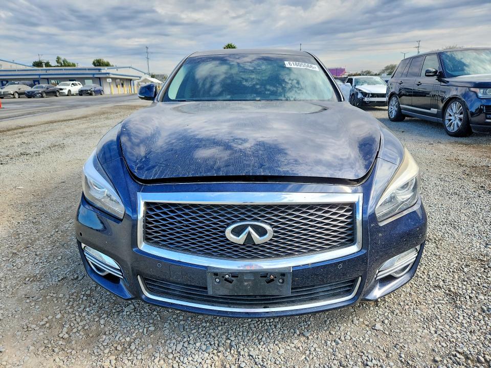2018 Infiniti Q70 VIN JN1BY1AP2JM180257 COPART salvage auction — SIDE, Ca - Dis/Dlr/Exp Only Clean Title, sold $950 on 2026-07-28 (photo 5)