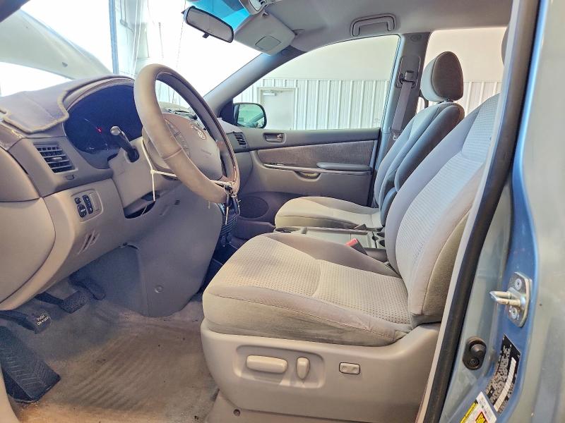 2007 Toyota Sienna VIN 5TDZK23C77S079953 COPART salvage auction — MINOR DENT/SCRATCHES, SC - DEALER ONLY CLEAN TITLE, sold $350 on 2026-07-27 (photo 7)
