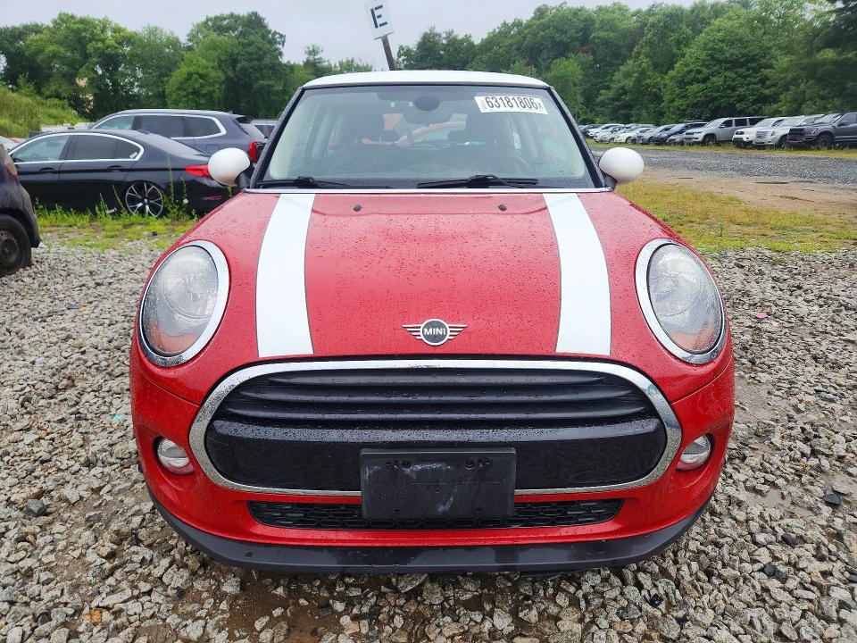 2016 Mini Cooper VIN WMWXP5C59G3B76018 COPART salvage auction — MINOR DENT/SCRATCHES, Ny - Certificate Of Title, sold $2,350 on 2026-09-23 (photo 5)