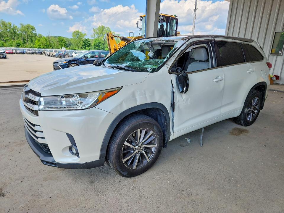 2017 Toyota Highlander VIN 5TDJZRFH7HS418480 COPART salvage auction — ROOF, Ny - Mv-907A Salvage Certificate, sold $3,350 on 2026-07-28 (photo 1)