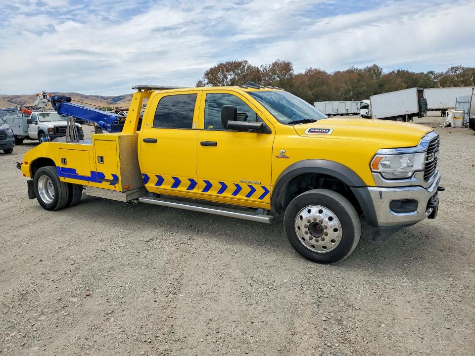 2019 Ram 5500 VIN 3C7WRNFL5KG606068 COPART salvage auction — MINOR DENT/SCRATCHES, Ca - Dis/Dlr/Exp Only Clean Title (P), sold $28,500 on 2026-07-20 (photo 4)