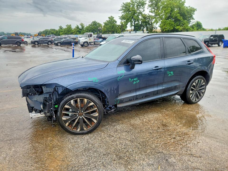 2026 Volvo Xc60 VIN YV4M12RM8T1417491 COPART salvage auction — FRONT END, FL - CERTIFICATE OF TITLE, sold $18,300 on 2026-08-17 (photo 1)