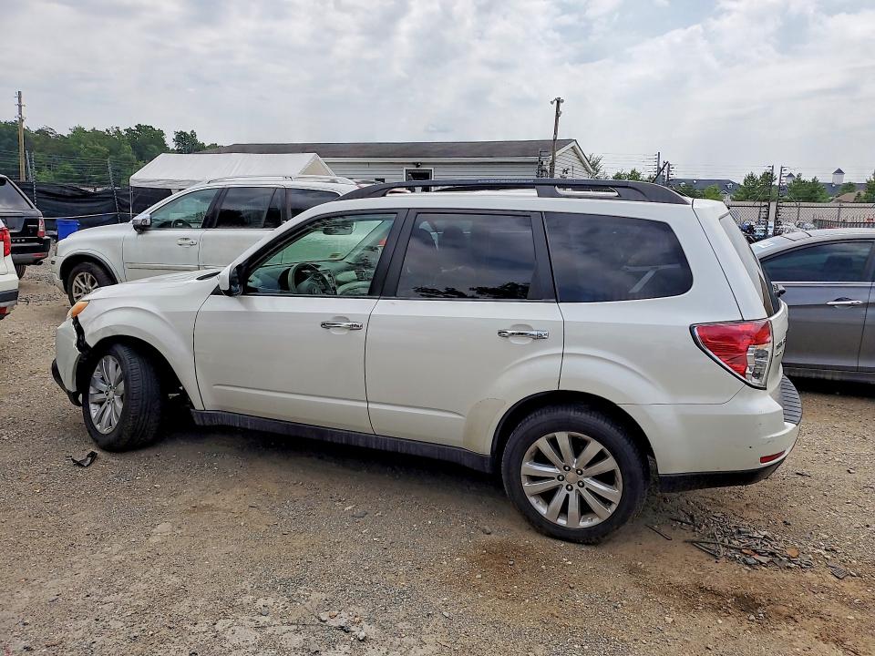 2012 Subaru Forester VIN JF2SHADC7CH427808 COPART salvage auction — UNDERCARRIAGE, Dc - Certificate Of Title, sold $175 on 2026-07-30 (photo 2)