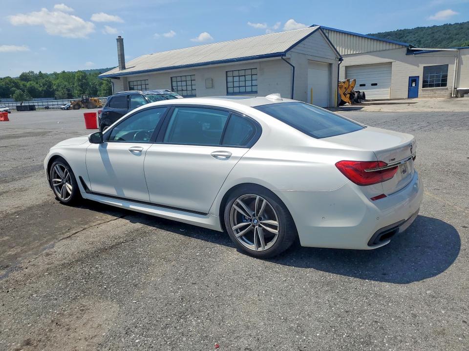 2016 BMW 7er VIN WBA7F2C57GG419395 COPART salvage auction — MINOR DENT/SCRATCHES, PA - CERT OF TITLE (P), sold $9,300 on 2026-07-28 (photo 2)