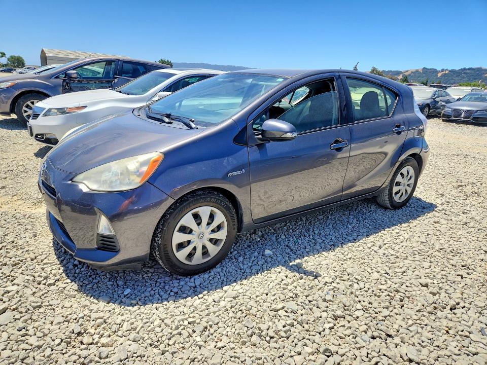 2013 Toyota Prius c VIN JTDKDTB38D1552271 COPART salvage auction — MINOR DENT/SCRATCHES, Ca - Salvage Certificate, sold $850 on 2026-07-21 (photo 1)