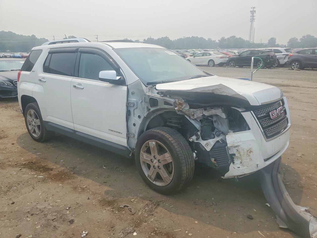 2013 Gmc Terrain VIN 2GKFLXE39D6231431 COPART salvage auction — Front End, VA - CERT OF TITLE - SALVAGE, sold $350 on 2026-08-19 (photo 4)
