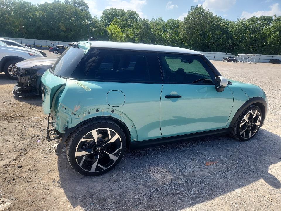 2025 Mini Cooper VIN WMW23GD05S2W65449 COPART salvage auction — SIDE, OK - CERT OF TITLE-SALVAGE, sold $6,500 on 2026-08-04 (photo 3)