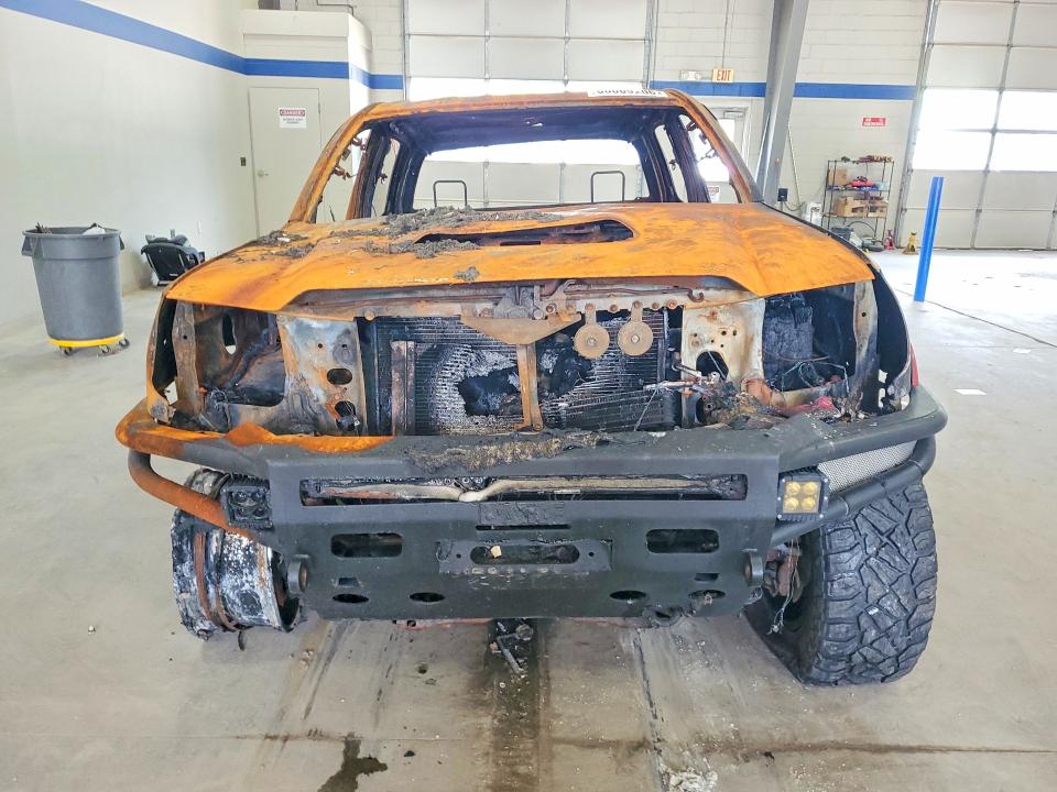 2012 Toyota Tacoma VIN 5TFLU4EN9CX044376 COPART salvage auction — BURN, VA - NON-REPAIRABLE CERTIFICATE, sold $375 on 2026-07-24 (photo 5)