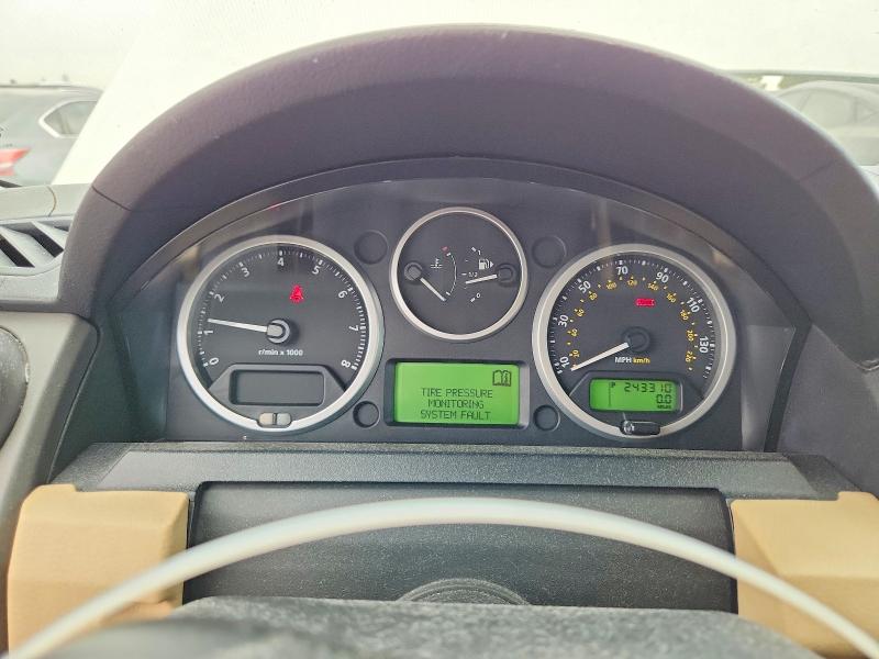 2007 Land rover Lr3 VIN SALAG25457A416856 COPART salvage auction — NORMAL WEAR, CA - DIS/DLR/EXP ONLY CLEAN TITLE, sold $225 on 2026-07-23 (photo 9)