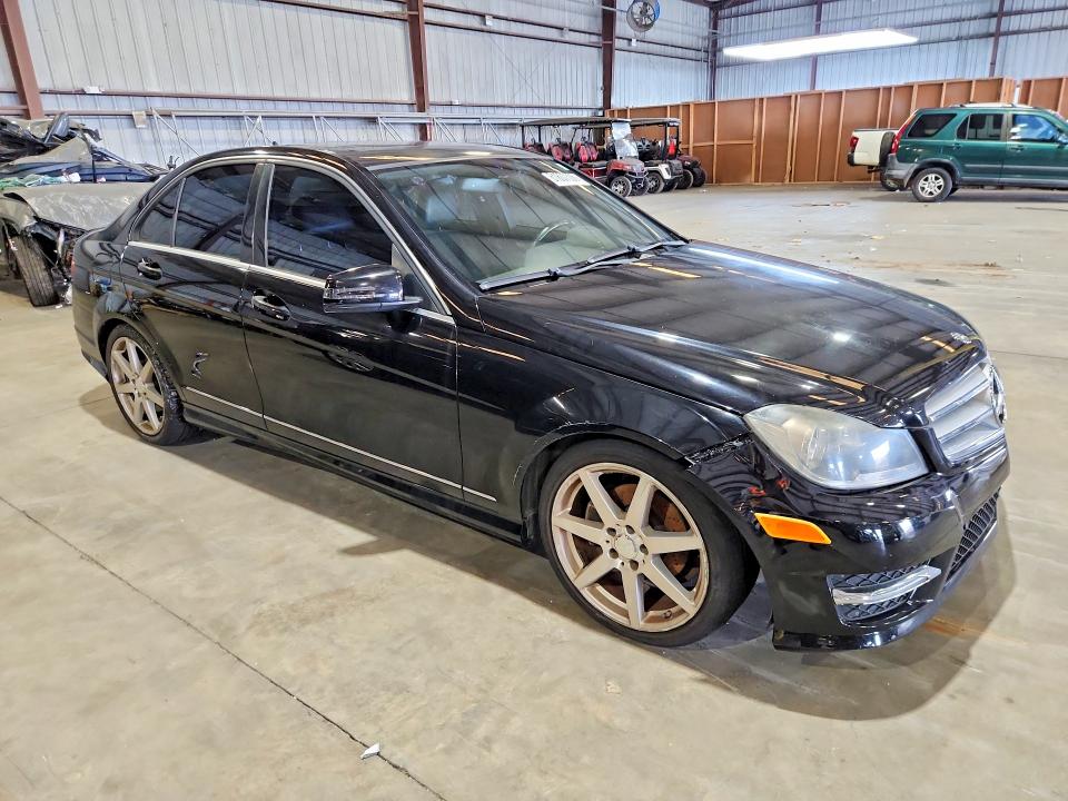 2013 Mercedes-benz C-klasse VIN WDDGF4HB1DR272980 COPART salvage auction — MECHANICAL, Fl - Certificate Of Title, sold $225 on 2026-08-03 (photo 4)