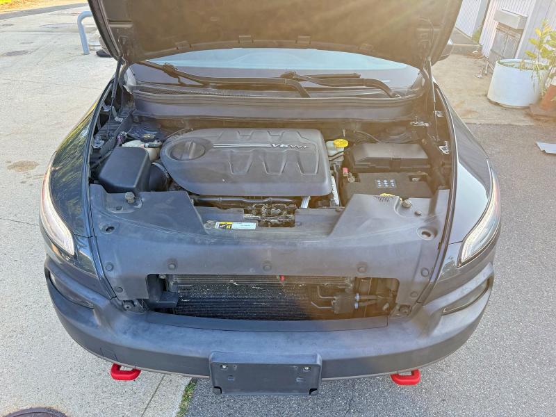 2017 Jeep Cherokee VIN 1C4PJMBS6HW500108 COPART salvage auction — NORMAL WEAR, ME - CERTIFICATE OF TITLE (P), sold $3,800 on 2026-07-31 (photo 7)