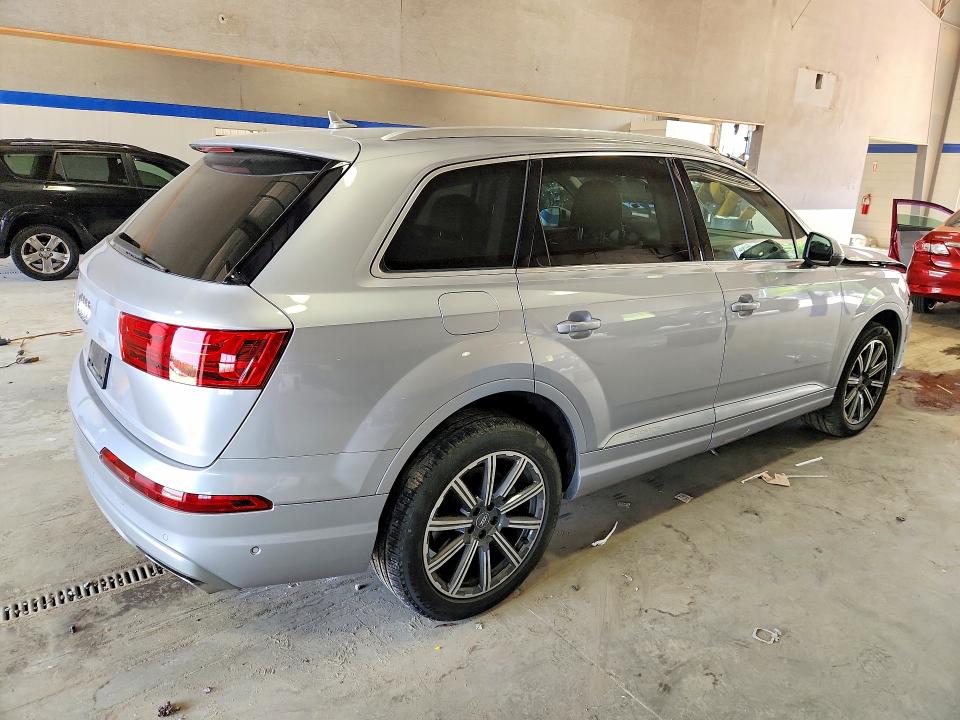 2019 Audi Q7 VIN WA1LHAF77KD021627 COPART salvage auction — FRONT END, VA - CERT OF TITLE - SALVAGE, sold $300 on 2026-07-24 (photo 3)
