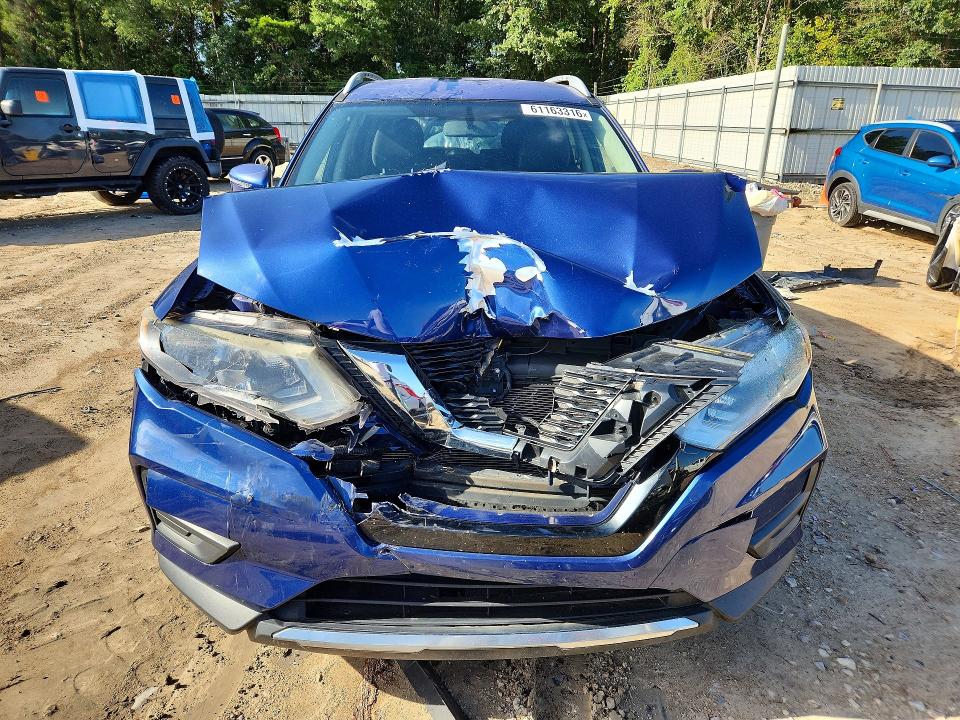 2017 Nissan Rogue VIN KNMAT2MT1HP546207 COPART salvage auction — FRONT END, FL - CERT OF TITLE SLVG REBUILDABLE, sold $550 on 2026-07-24 (photo 5)