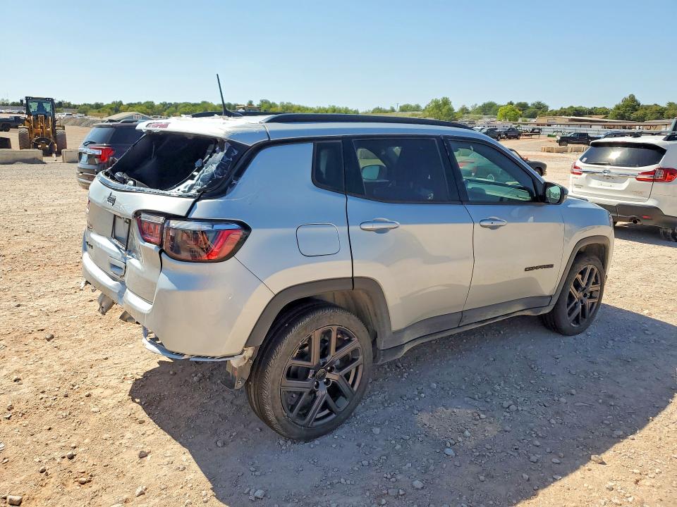 2026 Jeep Compass VIN 3C4NJDBN7TT201145 COPART salvage auction — SIDE, Ok - Certificate Of Title (P), sold $9,600 on 2026-09-10 (photo 3)