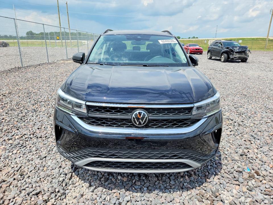 2024 Volkswagen Taos VIN 3VV5X7B27RM003191 COPART salvage auction — SIDE, In - Cert Of Title-Salvage Title, sold $8,600 on 2026-09-08 (photo 5)