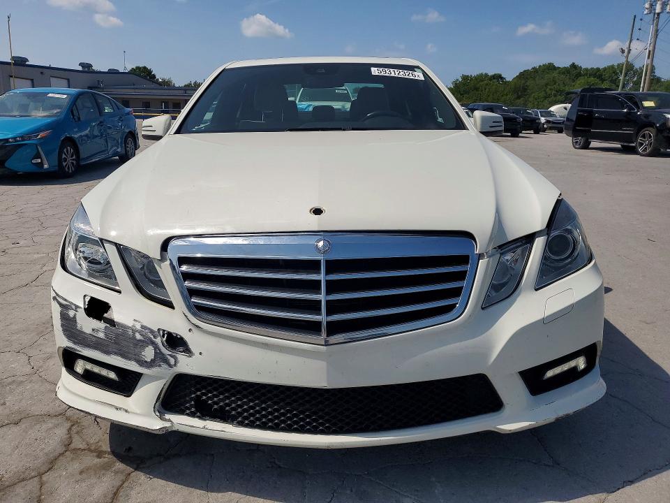 2011 Mercedes-benz E-klasse VIN WDDHF5GB1BA515792 COPART salvage auction — WATER/FLOOD, TN - SALVAGE CERTIFICATE, sold $1,500 on 2026-08-03 (photo 5)