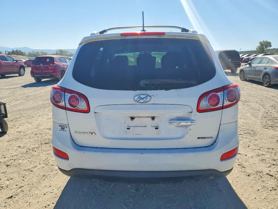 2012 Hyundai Santa fe VIN 5XYZKDAG2CG157564 COPART salvage auction — MINOR DENT/SCRATCHES, Ny - Dis/Dlr/Exp Clean Title, sold $750 on 2026-07-31 (photo 6)