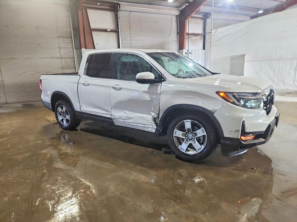 2026 Honda Ridgeline VIN 5FPYK3F57TB004769 COPART salvage auction — SIDE, Nh - Cert Of Title-Salvage, sold $15,100 on 2026-10-09 (photo 4)
