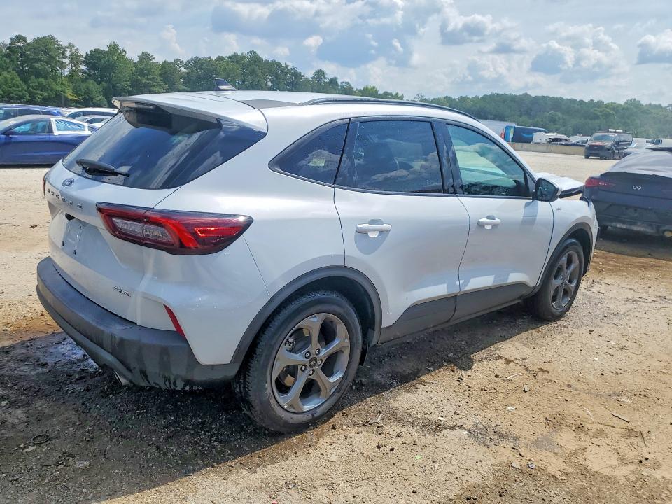 2025 Ford Escape VIN 1FMCU9NA9SUB21155 COPART salvage auction — FRONT END, TN - CERTIFICATE OF TITLE (P), sold $8,300 on 2026-07-27 (photo 3)