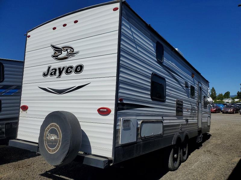 2017 Jaycee Trailer VIN 1UJBJ0BP3H77W0474 COPART salvage auction — FRONT END, OR - SALVAGE TITLE CERTIFICATE, sold $2,000 on 2026-08-27 (photo 4)