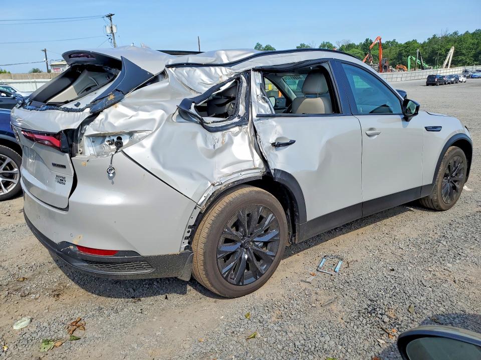 2026 Mazda Cx-90 VIN JM3KKCHD2T1386681 COPART salvage auction — ROOF, Nj - Cert Of Title-Salvage, sold $8,100 on 2026-09-01 (photo 3)