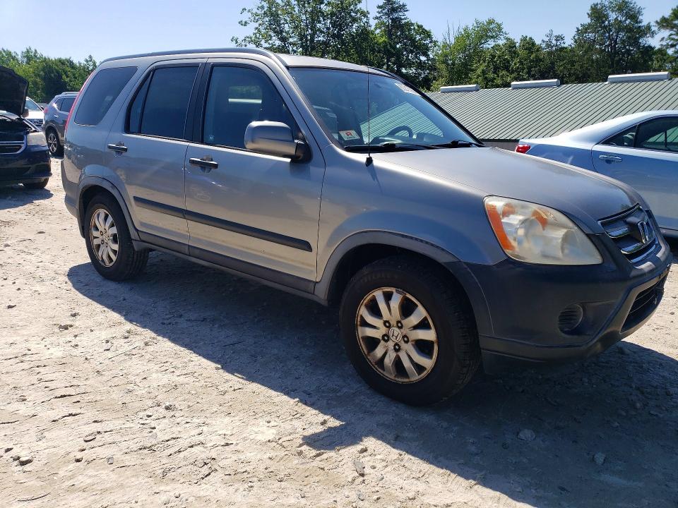 2005 Honda Cr-v VIN JHLRD77885C047897 COPART salvage auction — MINOR DENT/SCRATCHES, MA - CERTIFICATE OF TITLE, sold $1,250 on 2026-07-22 (photo 4)