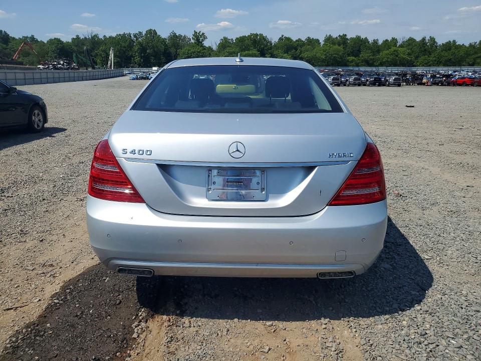 2011 Mercedes-benz S class VIN WDDNG9FB5BA380521 COPART salvage auction — MINOR DENT/SCRATCHES, Nj - Certificate Of Title, sold $400 on 2026-07-31 (photo 6)