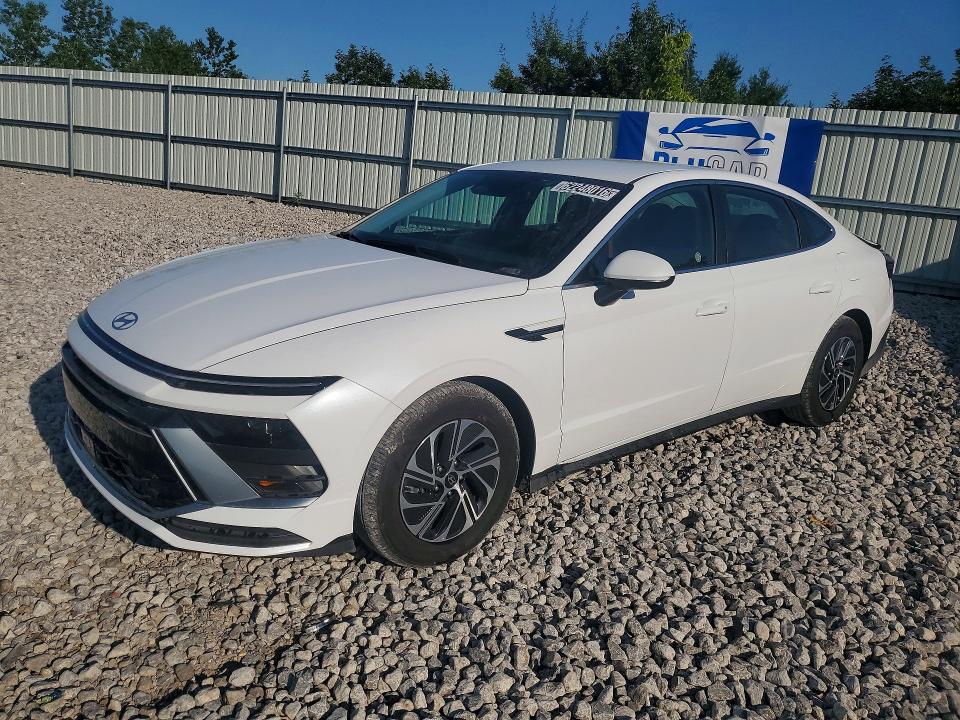 2026 Hyundai Sonata hybrid VIN KMHL24JJ2TA147100 — COPART salvage auction photo