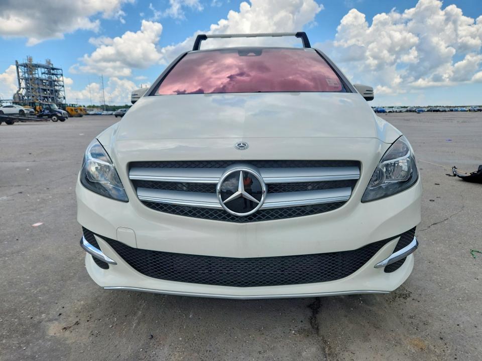 2017 Mercedes-benz B-klasse VIN WDDVP9ABXHJ015686 COPART salvage auction — NORMAL WEAR, LA - CERTIFICATE OF TITLE, sold $1,750 on 2026-07-22 (photo 5)