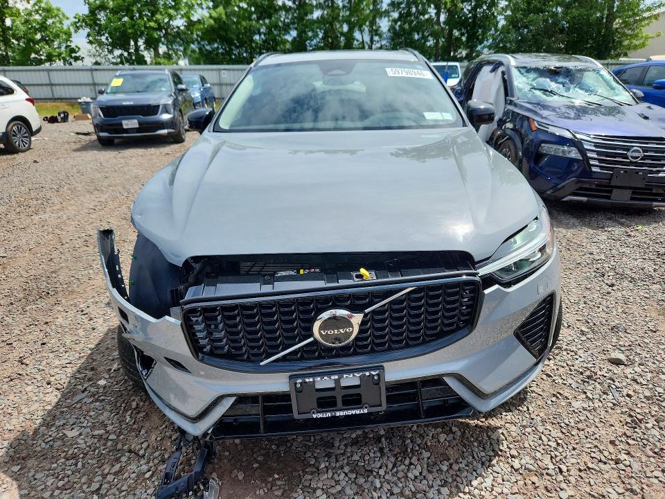 2025 Volvo VIN YV4M12RC6S1181185 COPART salvage auction — FRONT END, Salvage Title, sold $15,200 on 2026-07-13 (photo 5)