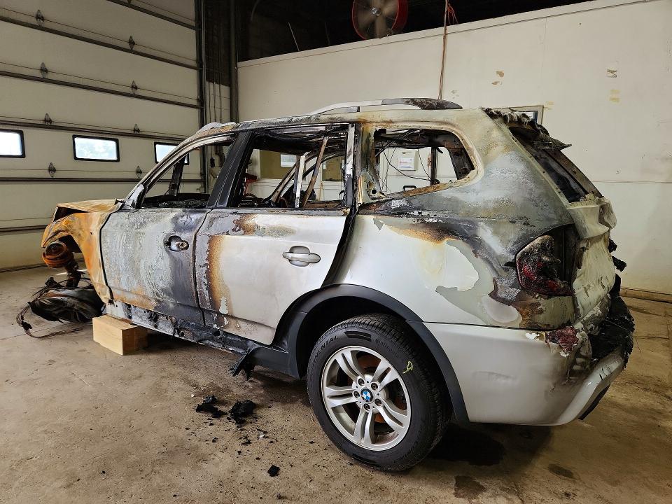2006 BMW X3 VIN WBXPA934X6WD30870 COPART salvage auction — BURN, Mn - Cert Of Title-Prior Salvage, sold $250 on 2026-07-21 (photo 2)