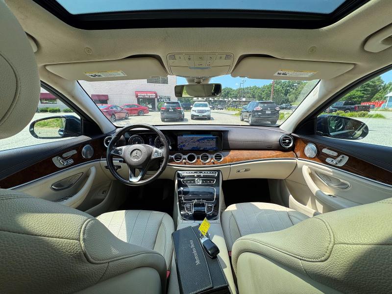 2017 Mercedes-benz E-klasse VIN WDDZF4KB4HA073220 COPART salvage auction — NORMAL WEAR, Nj - Certificate Of Title (P), sold $1,700 on 2026-08-07 (photo 8)