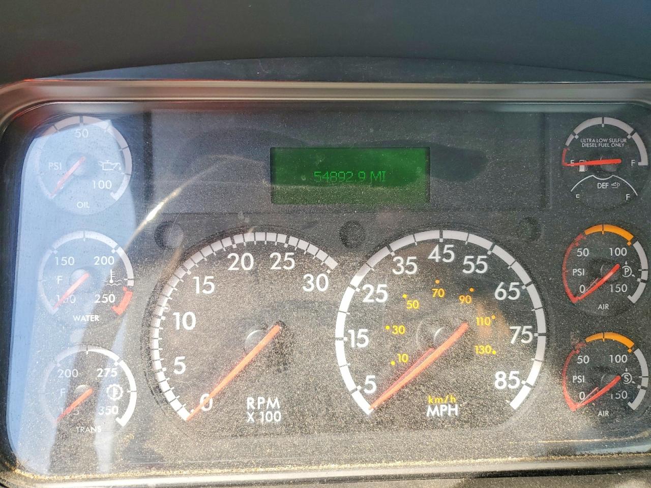 2017 Freightliner All other VIN 1FVACXCY3HHJE4127 COPART salvage auction — Side, GA - CERT OF TITLE-SALVAGE, sold $43,000 on 2026-07-30 (photo 8)