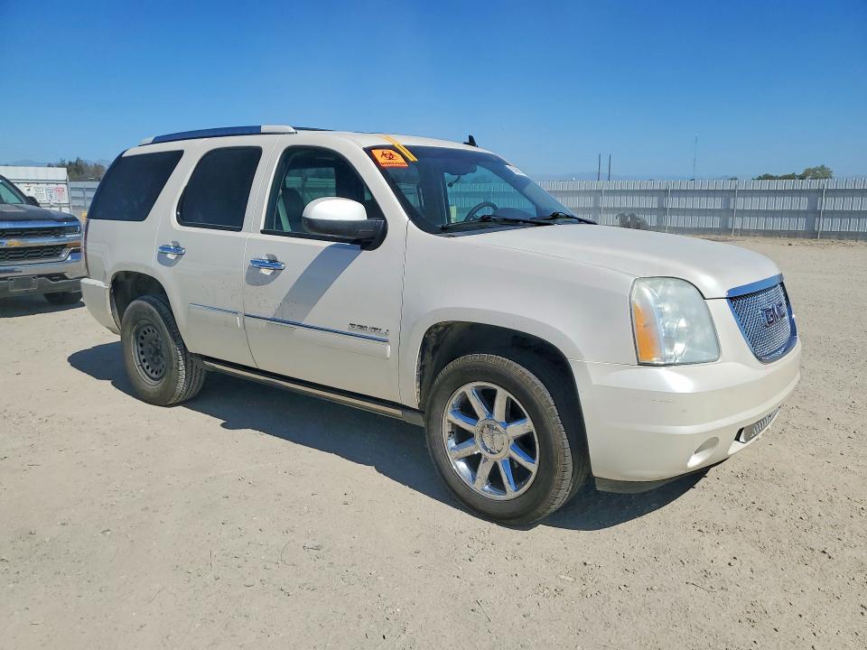 2011 Gmc Yukon VIN 1GKS2EEF3BR392262 COPART salvage auction — VANDALISM, Ca - Salvage Certificate, sold $675 on 2026-07-24 (photo 4)