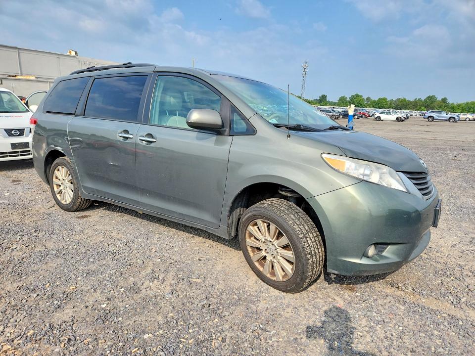 2013 Toyota Sienna VIN 5TDDK3DC7DS061818 COPART salvage auction — SIDE, VA - CERTIFICATE OF TITLE, sold $2,000 on 2026-07-22 (photo 4)