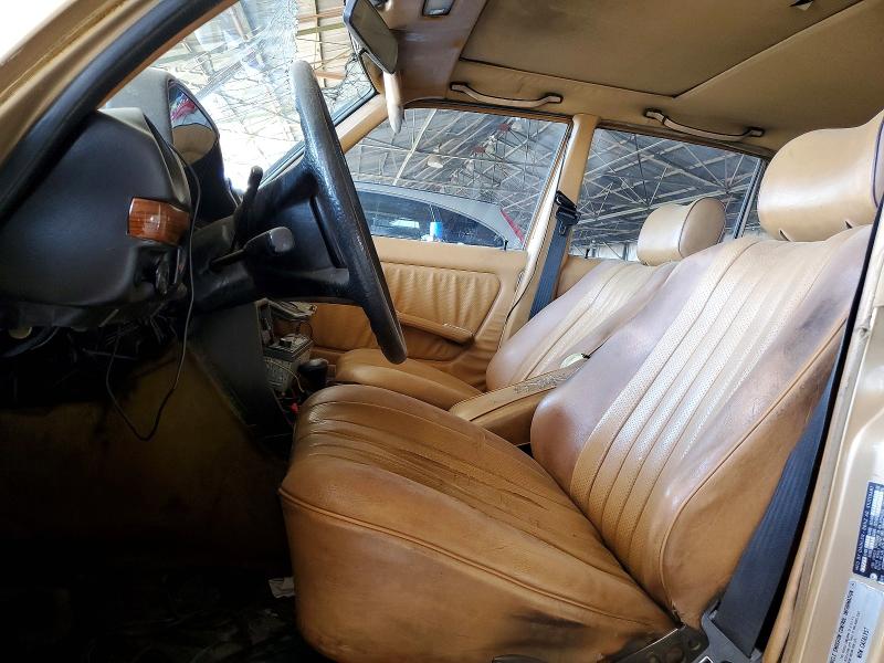 1984 Mercedes-benz 300 VIN WDBAB33AXEA006277 COPART salvage auction — FRONT END, AZ - CERT OF TITLE-RESTORED SALVAGE (P), sold $475 on 2026-07-29 (photo 7)