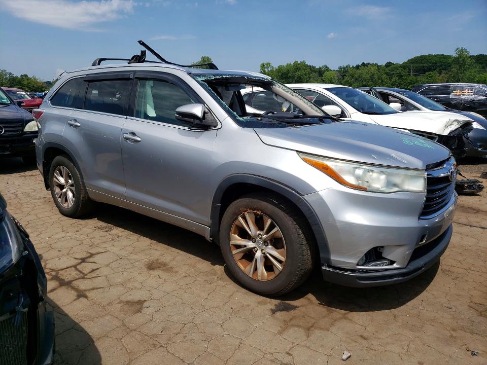 2015 Toyota Highlander VIN 5TDJKRFHXFS102637 COPART salvage auction — SIDE, Ct - Cert Of Title-Salvage, sold $6,100 on 2026-07-10 (photo 4)