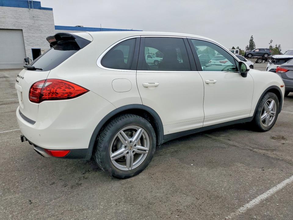 2012 Porsche Cayenne VIN WP1AB2A23CLA44277 COPART salvage auction — MECHANICAL, CA - DIS/DLR/EXP ONLY CLEAN TITLE, sold $1,550 on 2026-07-30 (photo 3)
