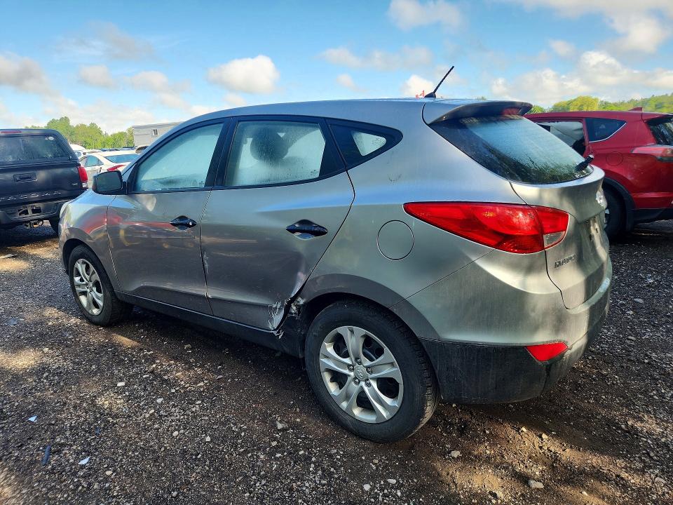 2011 Hyundai Tucson VIN KM8JT3AC9BU194959 COPART salvage auction — SIDE, ON - PERMIT NO BRAND - UNFIT, sold $1,150 on 2026-07-23 (photo 2)