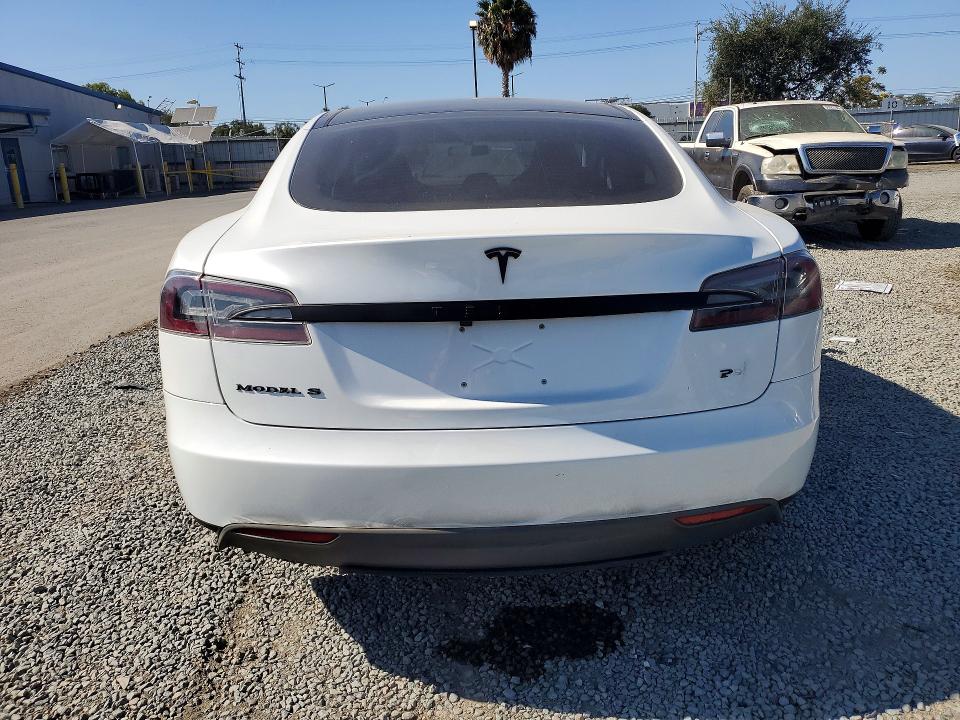 2013 Tesla Model s VIN 5YJSA1DP9DFP13098 COPART salvage auction — REAR END, CA - SALVAGE CERTIFICATE, sold $1,000 on 2026-07-31 (photo 6)