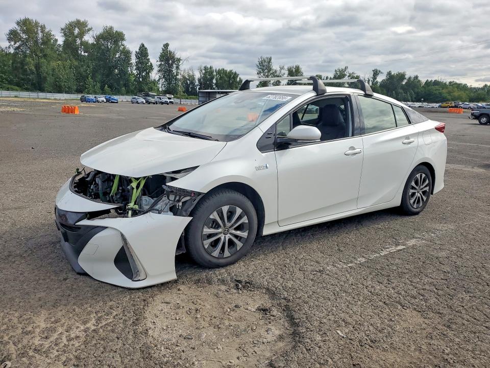 2020 Toyota Prius VIN JTDKARFP3L3158723 — COPART salvage auction photo
