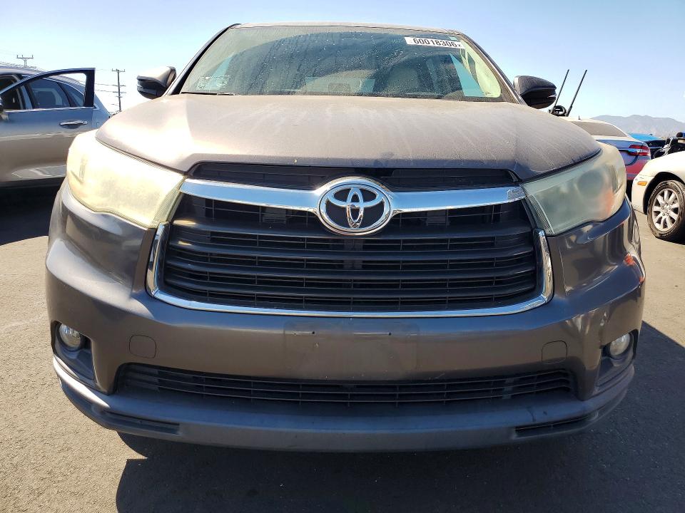 2016 Toyota Highlander VIN 5TDZKRFH8GS121921 COPART salvage auction — REAR END, Ca - Salvage Certificate, sold $4,250 on 2026-07-29 (photo 5)